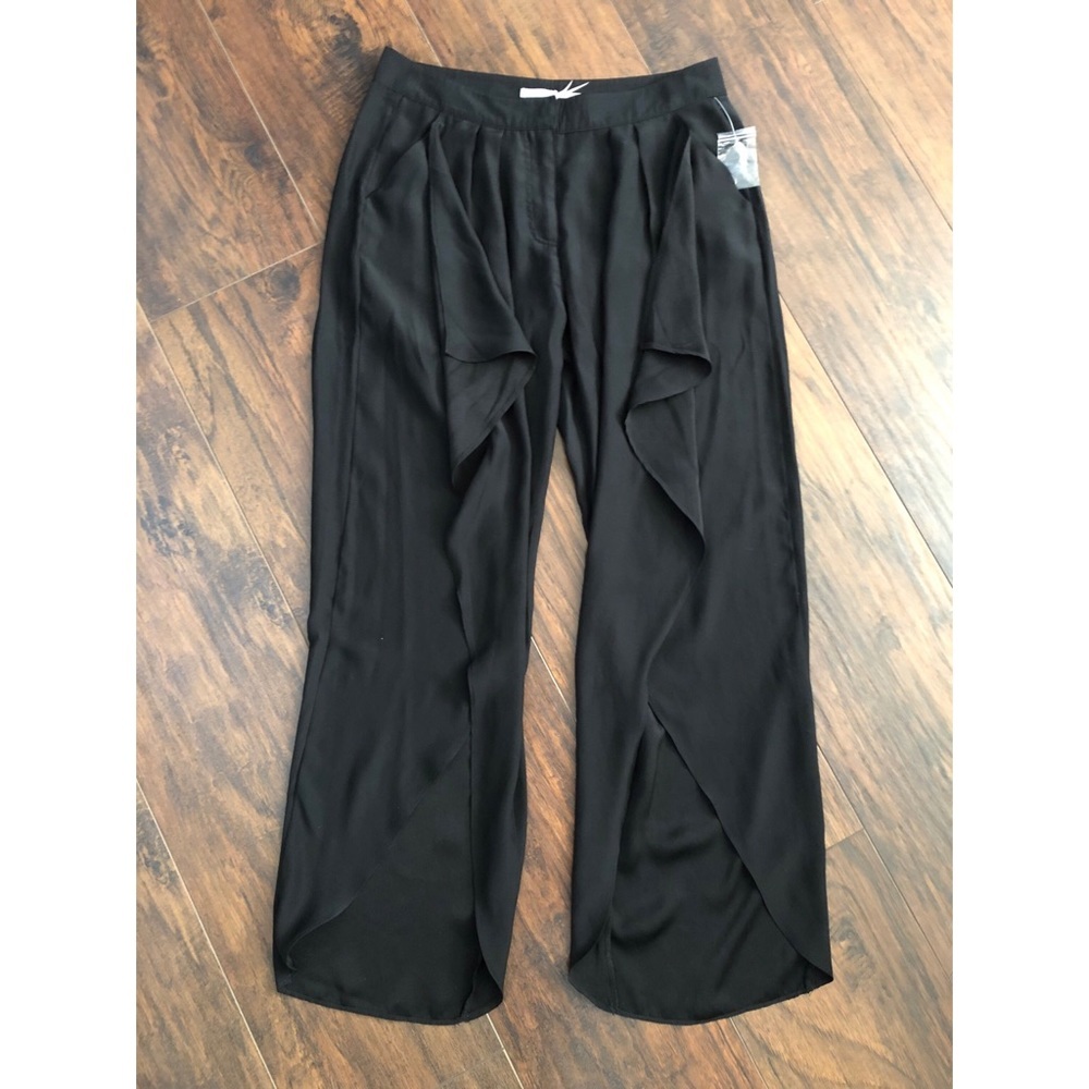 Kimchi Blue Ruffle Asymmetrical Hem Pants Womens 0
